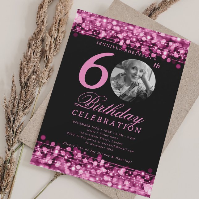 Convite Foto elegante 60ª Luzes rosa-quente com Festa de a (Elegant Photo 60th Birthday Party Hot Pink Lights Invitation)