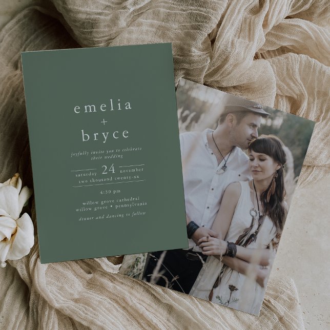 Convite Foto EMELIA Woodland Nature Sage Casamento Verde (EMELIA Photo Woodland Nature Sage Green Wedding Invitation)