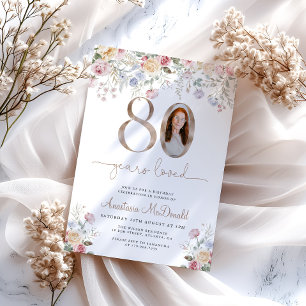 Convite Foto Floral Pastel Elegante de 80º Aniversário
