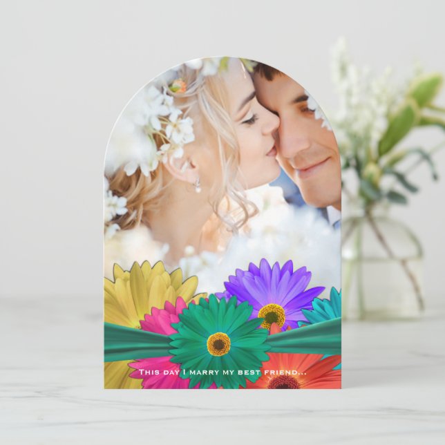 Convite Foto Moderna Emerald Bright Colorful Gerber Daisy (Em pé/Frente)