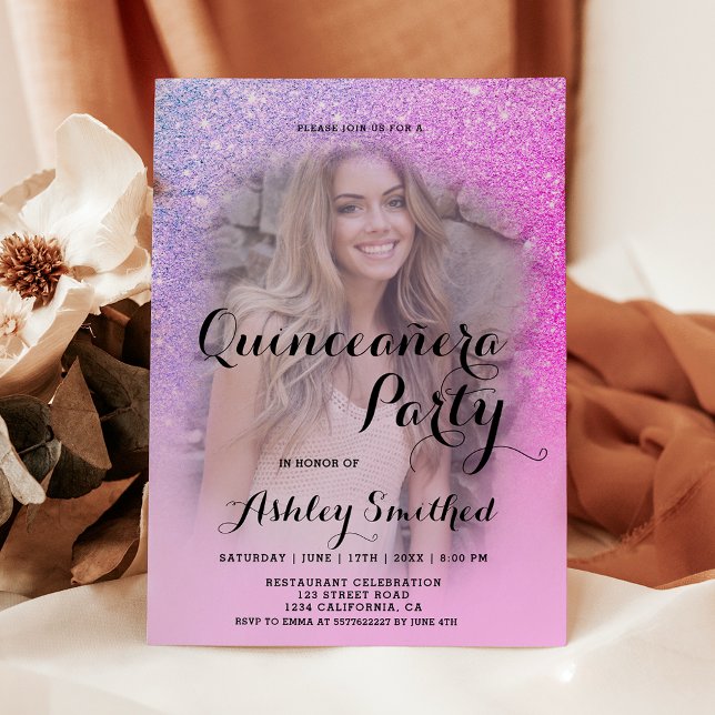 Convite Foto ombre rosa moderna Quinceañera (Modern pink glitter ombre photo Quinceañera Invitation)