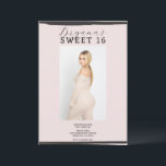 Convite Foto rosa e preta Trendy Modern Sweet 16<br><div class="desc">Personalize como quiser.</div>