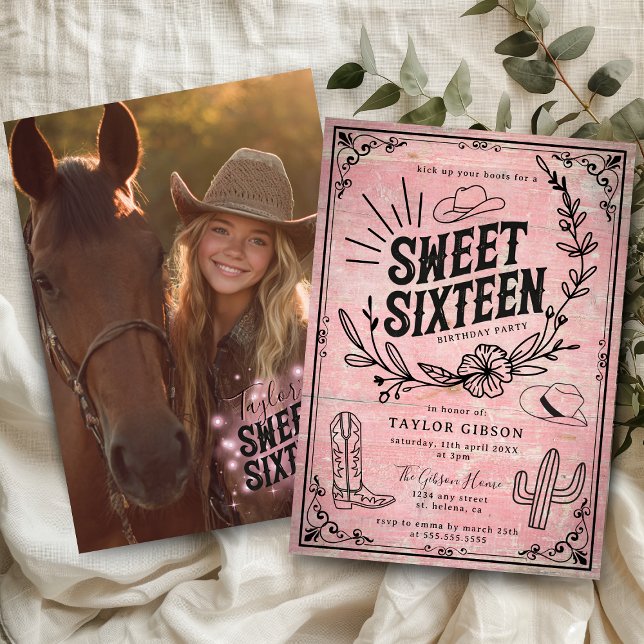 Convite Foto Rustic Pink Western Floral Sweet Dezesseis (Rustic pink cowgirl sweet sixteen photo invitation with western floral design and cowboy hat.)