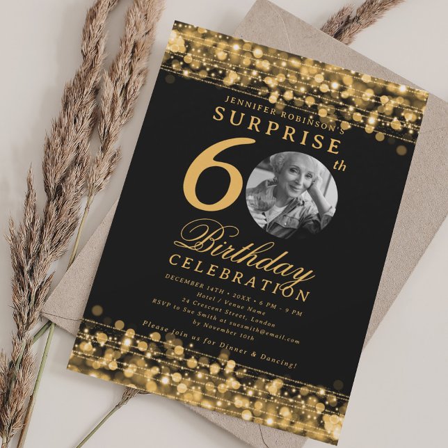 Convite Foto SURPRESA 60ª Luzes Douradas da Festa de anive (SURPRISE Photo 60th Birthday Party Gold Lights Invitation)