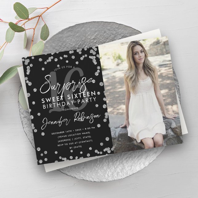 Convite Foto Surpresa de Silver Glitter Confetti 16 (Silver Glitter Confetti Photo Surprise Sweet 16 Invitation)