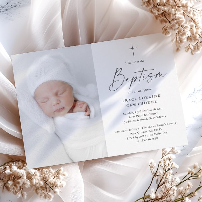 Convite Fotografia de Batismo com Roteiro Moderno Neutro e (Modern script elegant gender neutral photo baptism invitation.)