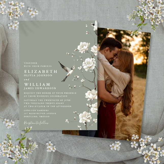 Convite Fotografia de casamento com jardim floral de Chino (Sage Green Chinoiserie Floral Garden Wedding Photo Invitation)