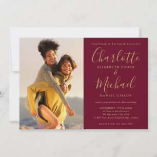 Convite Fotos de assinatura Burgundy e Gold Script Casamen