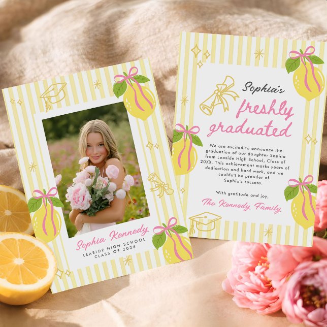 Convite Freshly Graduated Lemon Graduation Announcement (Criador carregado)