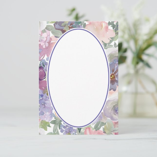 Convite Fundo floral rosa e roxo em branco para casamento  (Em pé/Frente)