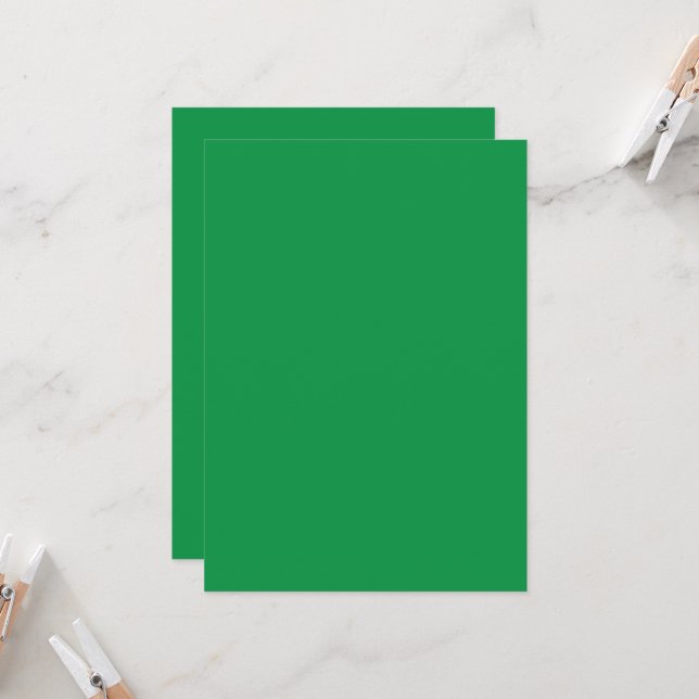 Convite Fundo Verde com Borda Branca para Estética Moderna (Frente/Verso In Situ)