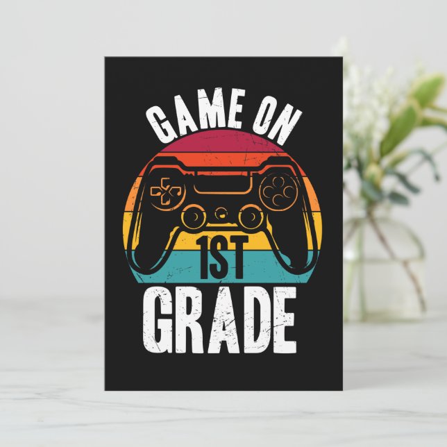 Convite GAME ON 1st Grade Video Game School Student (Em pé/Frente)