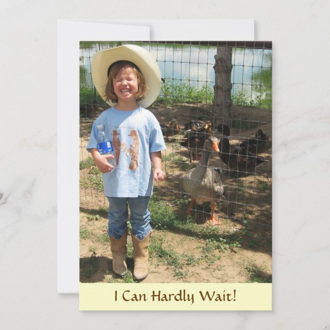 Convite Garota e Amigos de Pé - Aniversário (Frente)