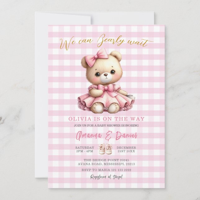 Convite Gingham, Chá de fraldas de Urso Rosa, Pode Esperar (Frente)