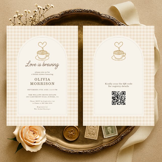 Convite Gingham Love is Brewing QR Code Bridal Shower (Criador carregado)