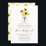 Convite Girassóis amarelos no Bar Mason Jar Mitzvah<br><div class="desc">Convide familiares e amigos para o seu evento com este convite personalizável de bar mitzvah. Apresenta girassóis amarelos num pote de mason. Personalize adicionando seus detalhes. Este convite para o bar de girassol mitzvah é perfeito para qualquer tema ou estação.</div>