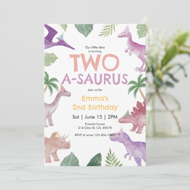 Convite Girl One A Saurus Dinosaur Birthday Invitation (Em pé/Frente)