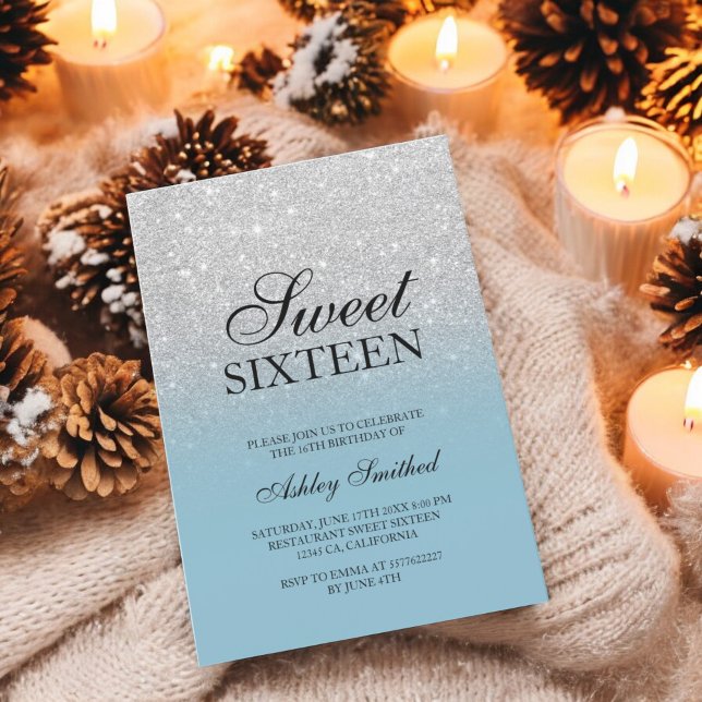 Convite Glitter de prata chic azul elegante Sweet 16 (Chic silver glitter ice blue elegant Sweet 16 Invitation)