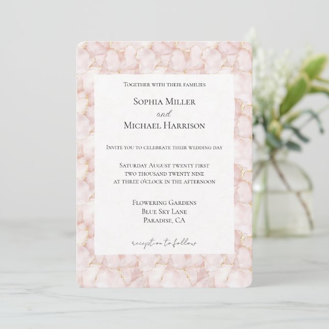 Convite Gold Blush Pink Rose Petals Floral Wedding (Em pé/Frente)