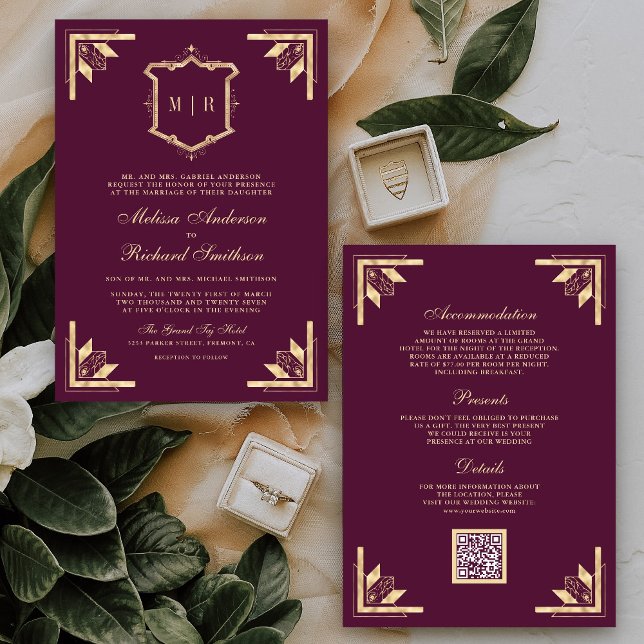 Convite Gold Crest Monogram QR Code Plum Purple Wedding (Criador carregado)
