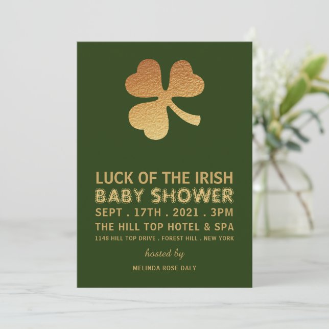 Convite Gold Foil Shamrock, Chá de fraldas irlandês (Em pé/Frente)