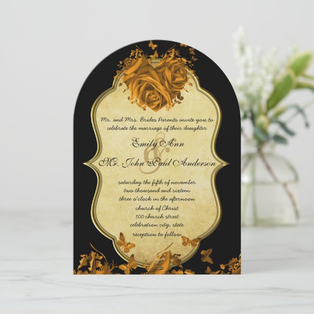 Convite Gold Heart Roses & Butterflies Wedding Invitation (Em pé/Frente)