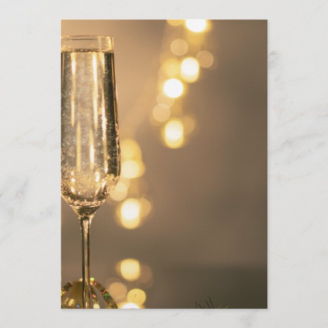 Convite Golden with a glass of champagne Birthday Invit (Frente)