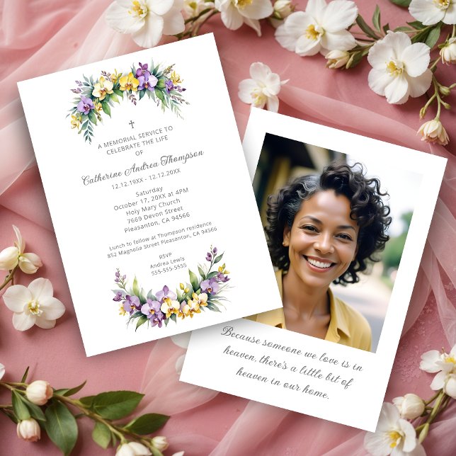 Convite Gorgeous Lush Floral Oval Effect Photo Funeral (Gorgeous Lush Floral Oval Effect Photo Funeral Invitations Cards.)