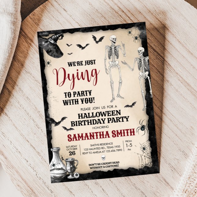 Convite Gótica Morrendo na Festa de aniversário do Dia das (Dying to Party Gothic Skull Halloween Birthday Party Invitation )