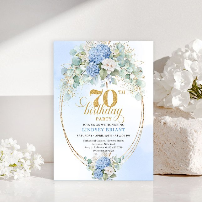 Convite Graceful 70th Birthday Blue Hydrangea Gold Invite (Graceful 70th Birthday Blue Hydrangea Gold Invitation)