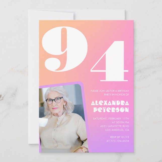 Convite Gradiente Retro Rosa Aniversário de 94 anos (Frente)