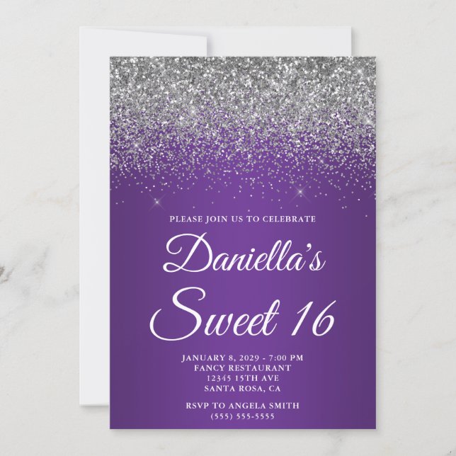 Convite Gradiente Roxo Real com Brilho Prateado Sweet 16 (Frente)