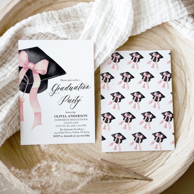 Convite Graduação de Arco rosa moderna Elegante Tendy Na m (Watercolor Modern Elegant Trendy Stylish Pink Bow Graduation Invitation)