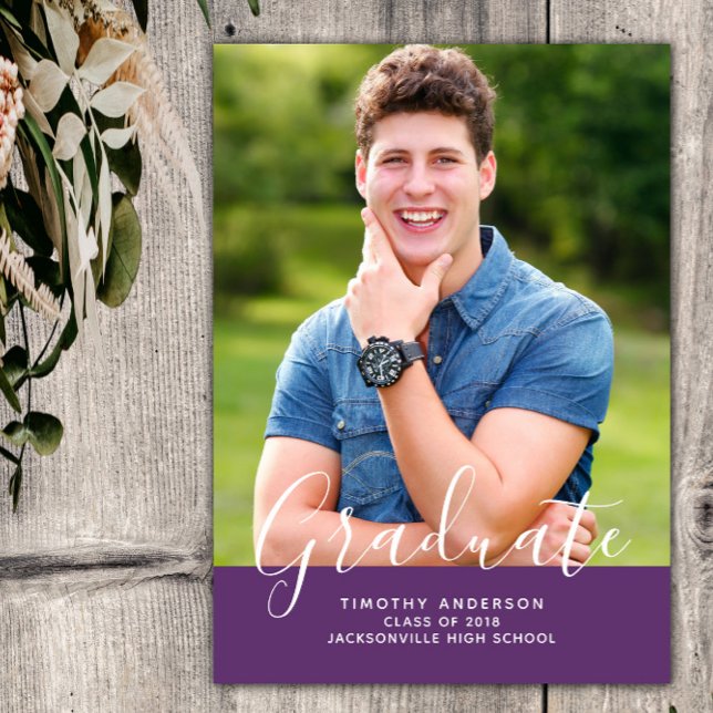 Convite Graduação de Foto Elegante Simples Vertical | Roxo (Purple Simple Elegant Photo Graduation Vertical Announcement)