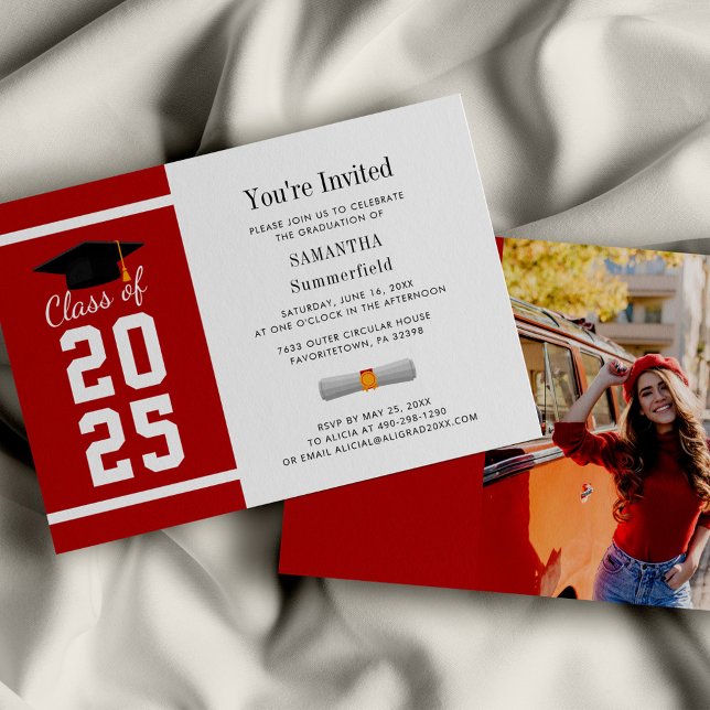 Convite Graduação de Foto em Formando Branco Vermelho 2025 (Graduation 2025 Photo Red and White Party Invitation)