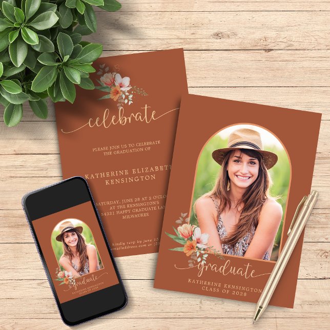 Convite Graduação de Foto Teracotta Boho Arch Floral (Floral Teracotta Boho Arch Photo Graduation Invitation Announcement with Instant Download)