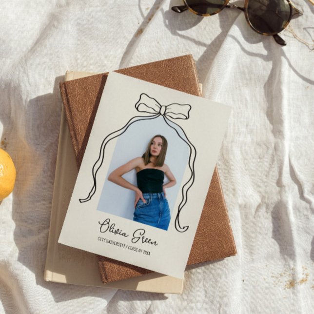 Convite Graduação de Fotografias com Arco de Arco Desenhad (Criador carregado)