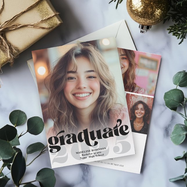 Convite Graduação de Fotos em Branco 4 Moderno Preto (Retro Modern Black White 4 Photo Graduation Invitation)