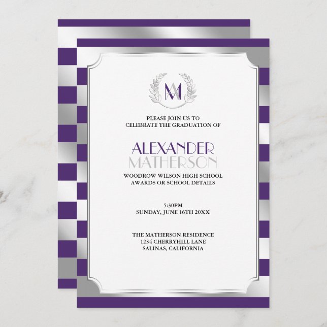 Convite Graduação de Laurel Monogrammed Roxo e Prata (Frente/Verso)