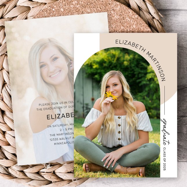 Convite Graduação de Tan de Foto do Arch 2 Mínimo Moderno (Criador carregado)