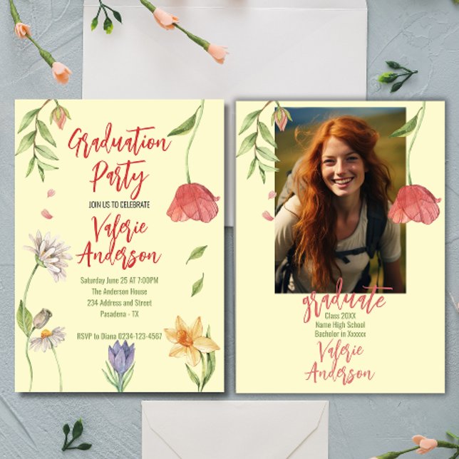 Convite Graduação moderna de flores silvestres Na moda (Modern Stylish wild flowers graduation Invitation by Creative Design and made with love on Zazzle)