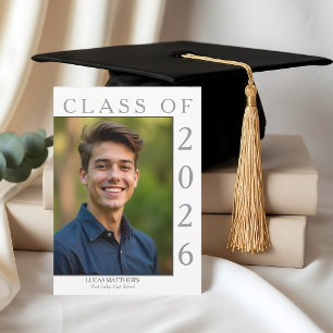 Convite Graduado da Turma de 2026 Branco Clássico Foto Per