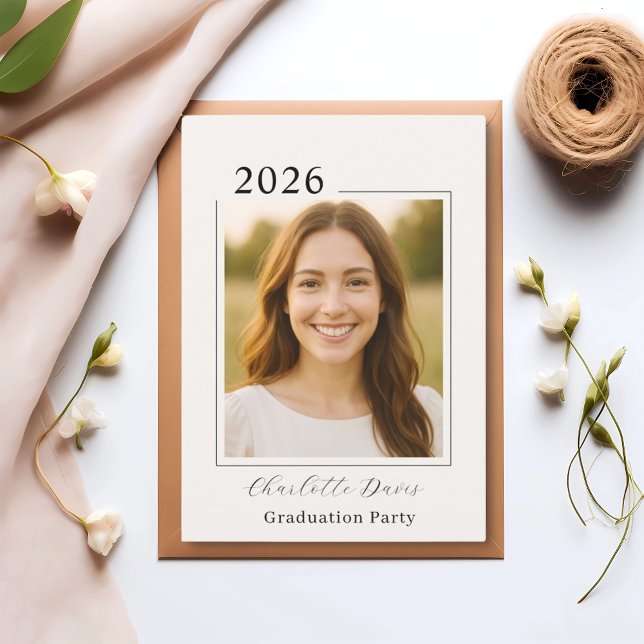 Convite Graduation party photo class of 2026 beige (Criador carregado)