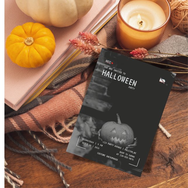 Convite Gravação de Câmera Adulta Capturou o Halloween Fan (Criador carregado)