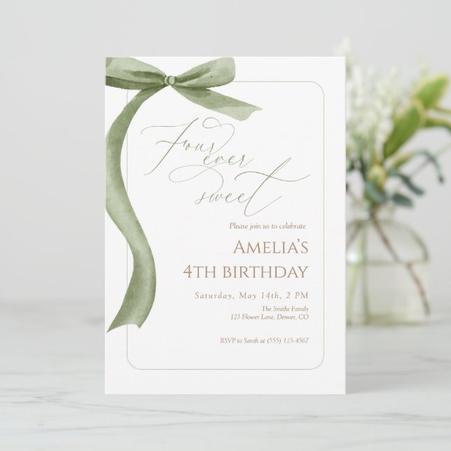 Convite Green Bow 4th Birthday Invitation Four Ever Sweet (Em pé/Frente)
