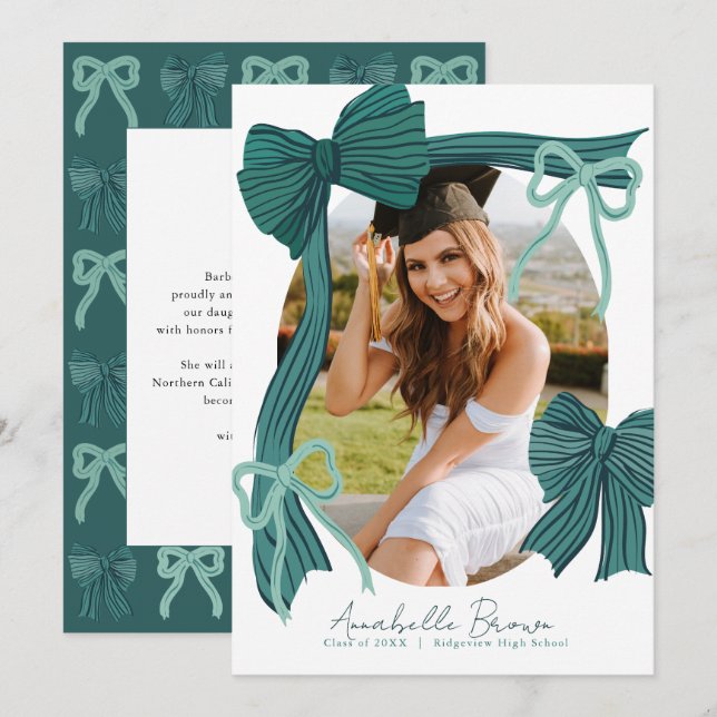 Convite Green Bows Photo Message Graduation Announcement (Frente/Verso)