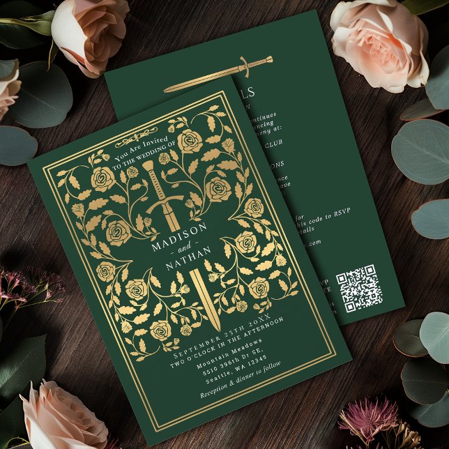 Convite Green Royal Medieval Gold Sword Wedding QR Code (Criador carregado)