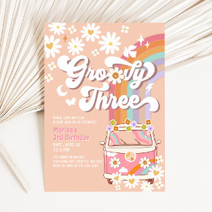 Convite Groovy 3º Aniversário Pink Daisy Rainbow Hippie