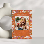 Convite Groovy 70s Retro Hippie Peace Photo Sweet 16 Party<br><div class="desc">Groovy 70s Retro Hippie Peace Orange Sweet 16 Foto Convite para Festas de aniversário</div>
