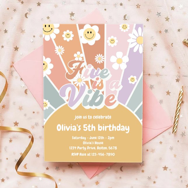 Convite Groovy Cinco é um Aniversário de 5 de luz solar re (Criador carregado)